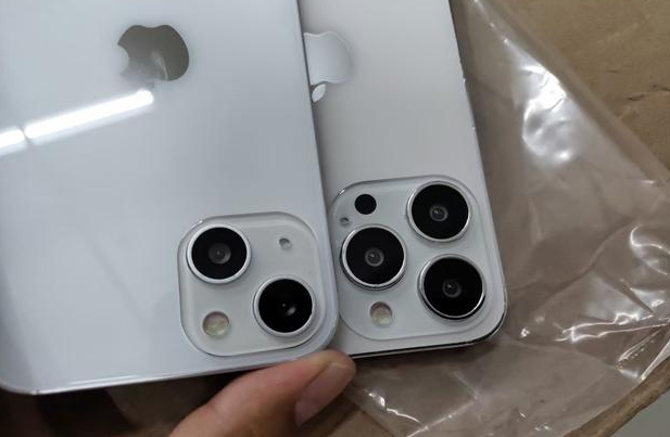 绥江苹果手机维修分享iPhone 13‌机模长什么样 